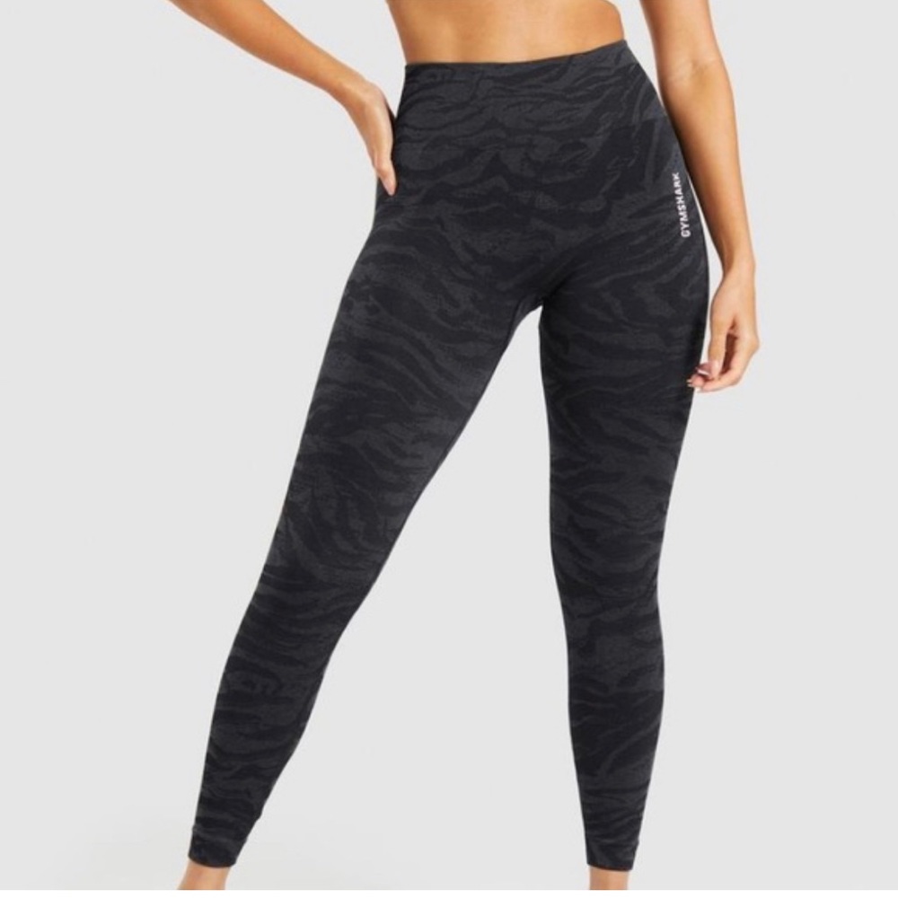GYMSHARK ADAPT SEAMLESS ANIMAL PRINT LEGGING